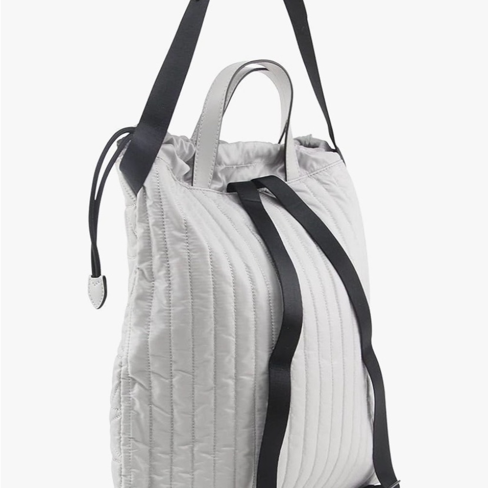 New with tags Michael Kors Winnie Metallic Quilted Backpack - Picture 2 of 13